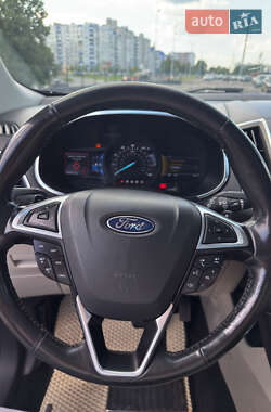 Внедорожник / Кроссовер Ford Edge 2015 в 