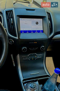 Внедорожник / Кроссовер Ford Edge 2020 в 