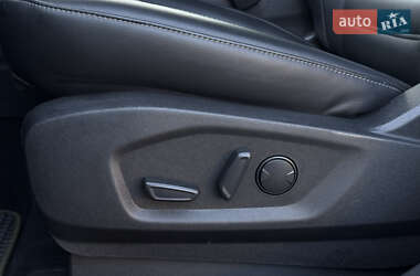Внедорожник / Кроссовер Ford Edge 2022 в 