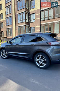 Внедорожник / Кроссовер Ford Edge 2016 в 
