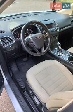 Внедорожник / Кроссовер Ford Edge 2017 в 
