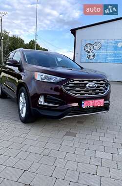 Внедорожник / Кроссовер Ford Edge 2019 в 
