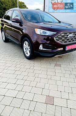 Внедорожник / Кроссовер Ford Edge 2019 в 