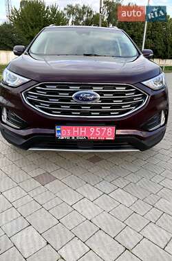 Внедорожник / Кроссовер Ford Edge 2019 в 