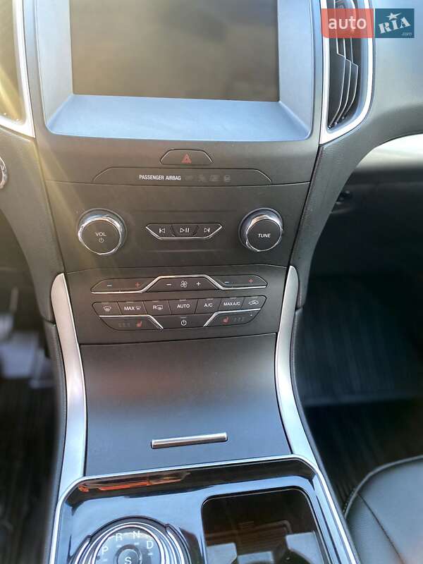 Внедорожник / Кроссовер Ford Edge 2019 в Владимире