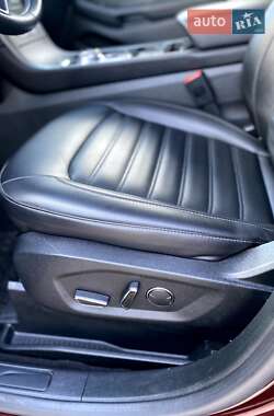 Внедорожник / Кроссовер Ford Edge 2019 в 