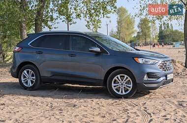 Внедорожник / Кроссовер Ford Edge 2018 в 