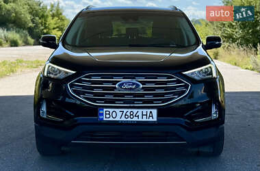 Внедорожник / Кроссовер Ford Edge 2019 в 