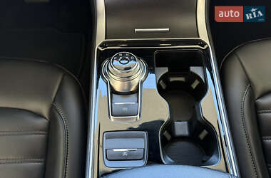Внедорожник / Кроссовер Ford Edge 2019 в 