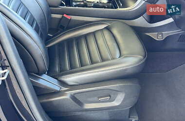 Внедорожник / Кроссовер Ford Edge 2019 в 