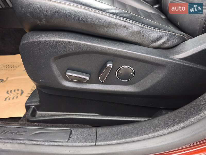 Внедорожник / Кроссовер Ford Edge 2016 в Стрые