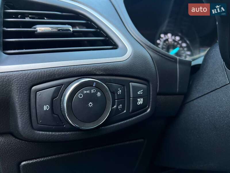 Внедорожник / Кроссовер Ford Edge 2021 в Черновцах
