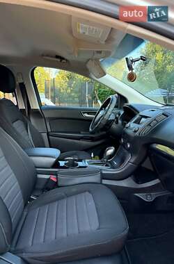 Внедорожник / Кроссовер Ford Edge 2018 в 
