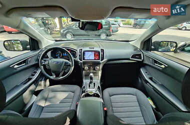 Внедорожник / Кроссовер Ford Edge 2016 в 