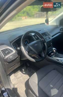 Внедорожник / Кроссовер Ford Edge 2018 в 