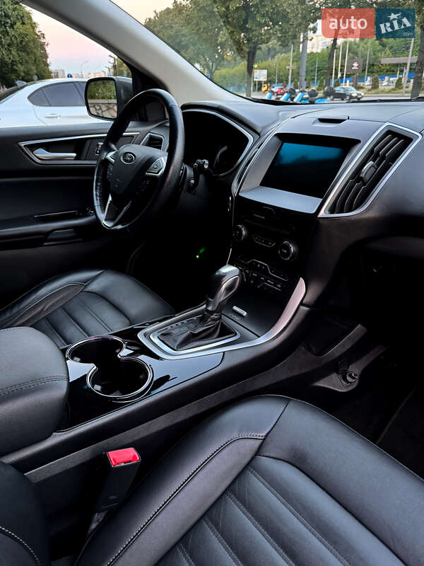 Внедорожник / Кроссовер Ford Edge 2016 в Киеве