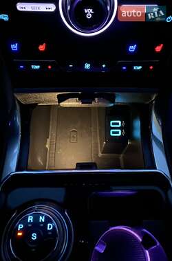 Внедорожник / Кроссовер Ford Edge 2019 в 
