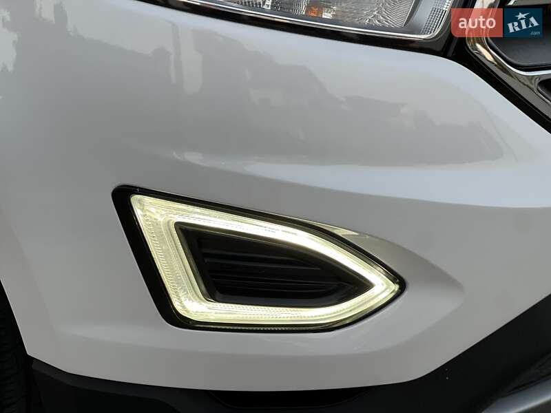 Внедорожник / Кроссовер Ford Edge 2016 в Ровно