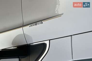 Внедорожник / Кроссовер Ford Edge 2016 в 