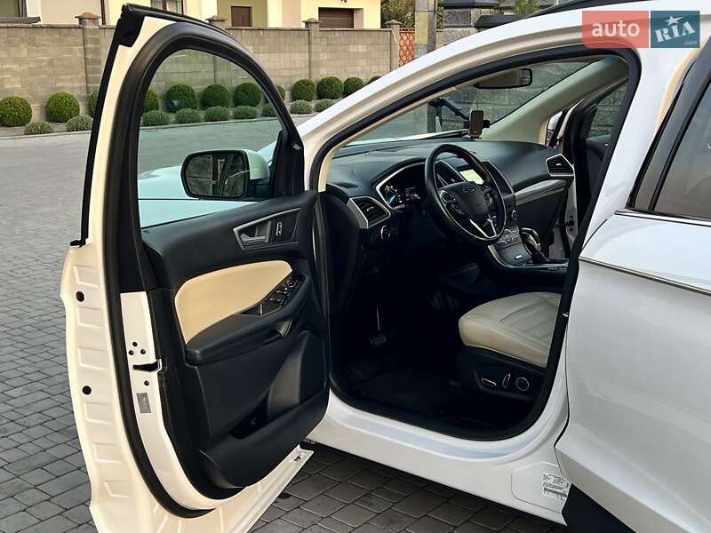 Внедорожник / Кроссовер Ford Edge 2016 в Ровно