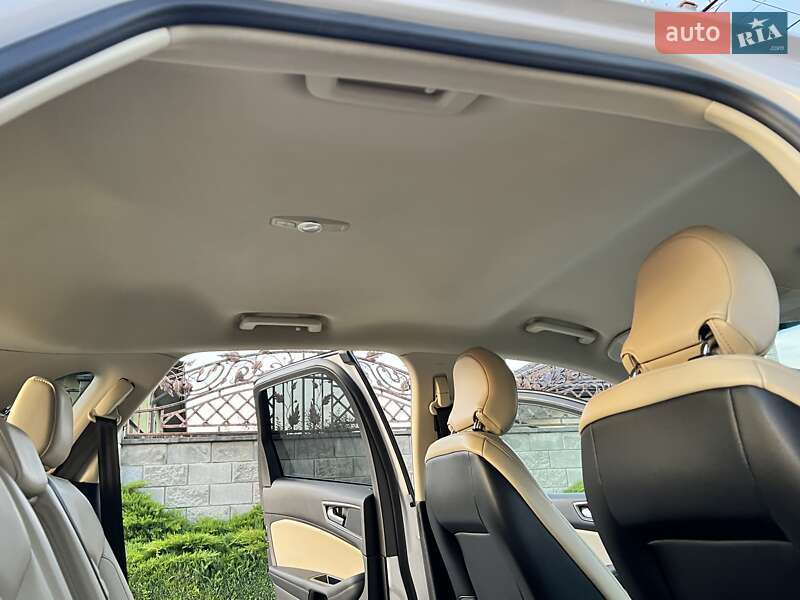 Внедорожник / Кроссовер Ford Edge 2016 в Ровно