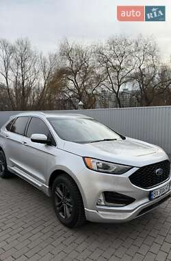 Внедорожник / Кроссовер Ford Edge 2018 в 