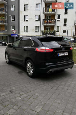 Внедорожник / Кроссовер Ford Edge 2020 в 