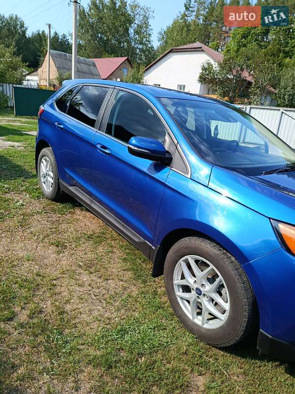 Внедорожник / Кроссовер Ford Edge 2022 в Ржищеве