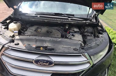Внедорожник / Кроссовер Ford Edge 2016 в 