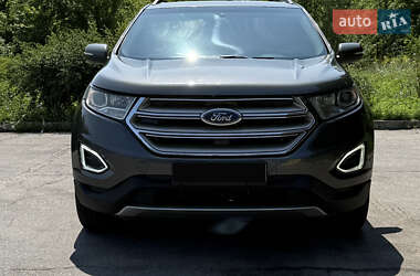 Внедорожник / Кроссовер Ford Edge 2015 в 