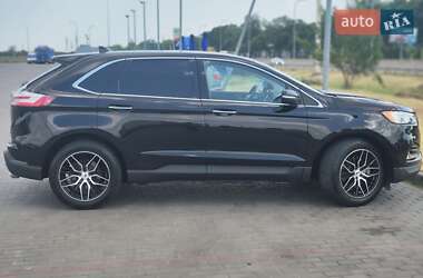 Внедорожник / Кроссовер Ford Edge 2019 в 