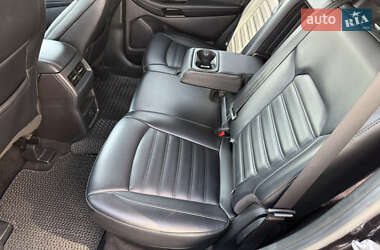 Внедорожник / Кроссовер Ford Edge 2019 в 