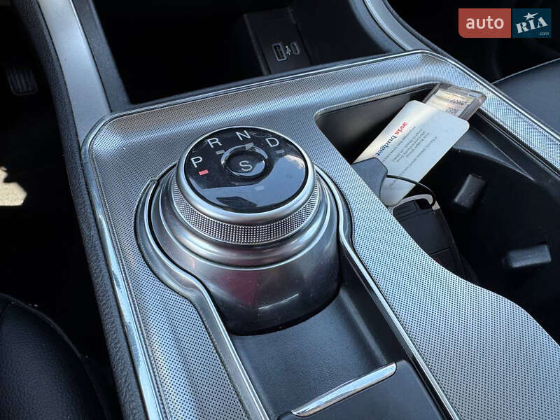 Внедорожник / Кроссовер Ford Edge 2022 в Стрые