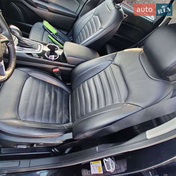 Внедорожник / Кроссовер Ford Edge 2016 в Ивано-Франковске фото 7 Внедорожник / Кроссовер Ford Edge 2016 в Ивано-Франковске
