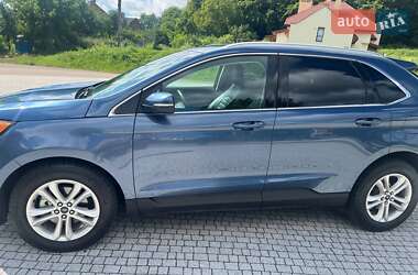 Внедорожник / Кроссовер Ford Edge 2019 в 