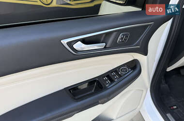 Внедорожник / Кроссовер Ford Edge 2017 в 