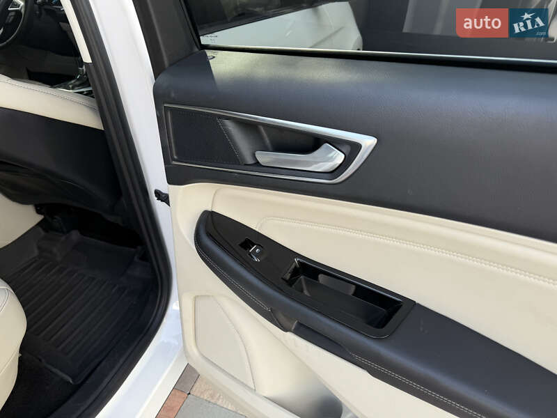 Внедорожник / Кроссовер Ford Edge 2017 в Киеве