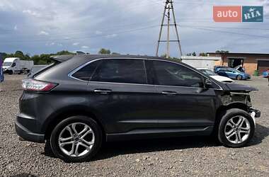 Внедорожник / Кроссовер Ford Edge 2018 в 
