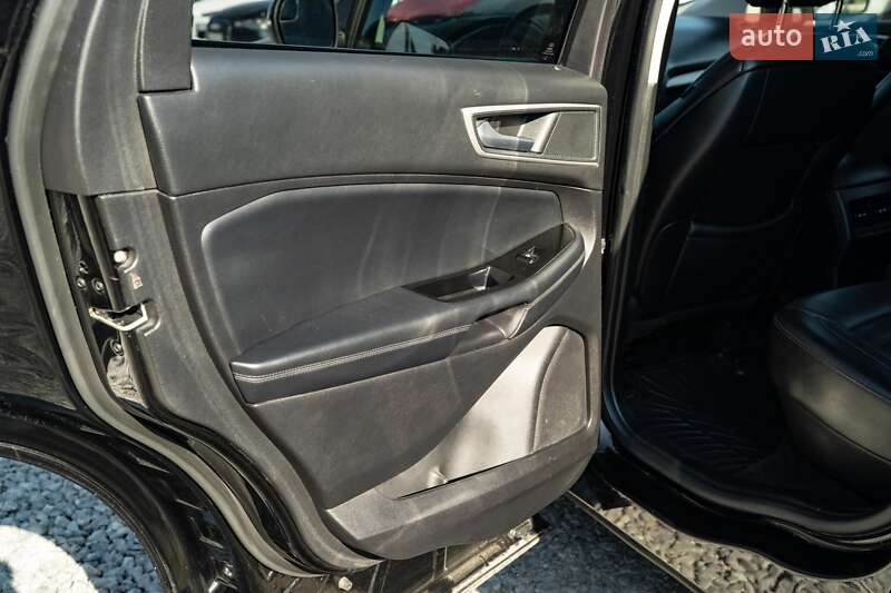 Внедорожник / Кроссовер Ford Edge 2018 в Черновцах