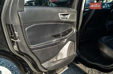 Внедорожник / Кроссовер Ford Edge 2018 в 