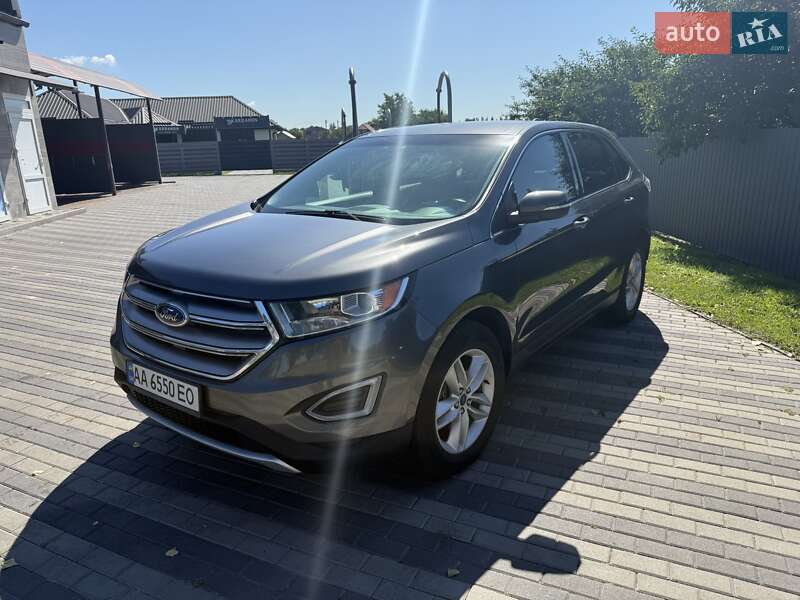 Внедорожник / Кроссовер Ford Edge 2015 в 