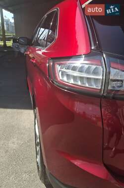 Внедорожник / Кроссовер Ford Edge 2015 в 