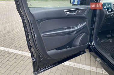 Внедорожник / Кроссовер Ford Edge 2016 в 