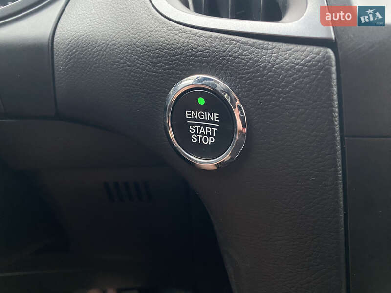 Внедорожник / Кроссовер Ford Edge 2016 в Дубно
