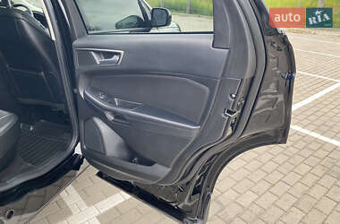 Внедорожник / Кроссовер Ford Edge 2016 в 