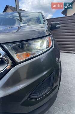 Внедорожник / Кроссовер Ford Edge 2015 в 