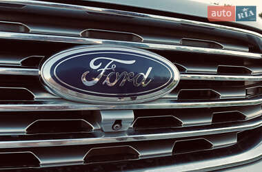 Внедорожник / Кроссовер Ford Edge 2021 в 
