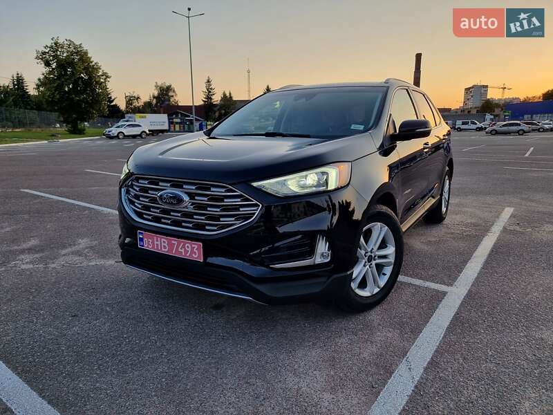 Внедорожник / Кроссовер Ford Edge 2019 в 