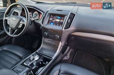 Внедорожник / Кроссовер Ford Edge 2019 в 