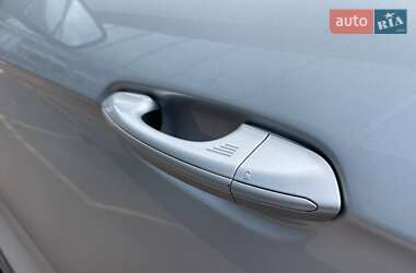 Внедорожник / Кроссовер Ford Edge 2016 в 